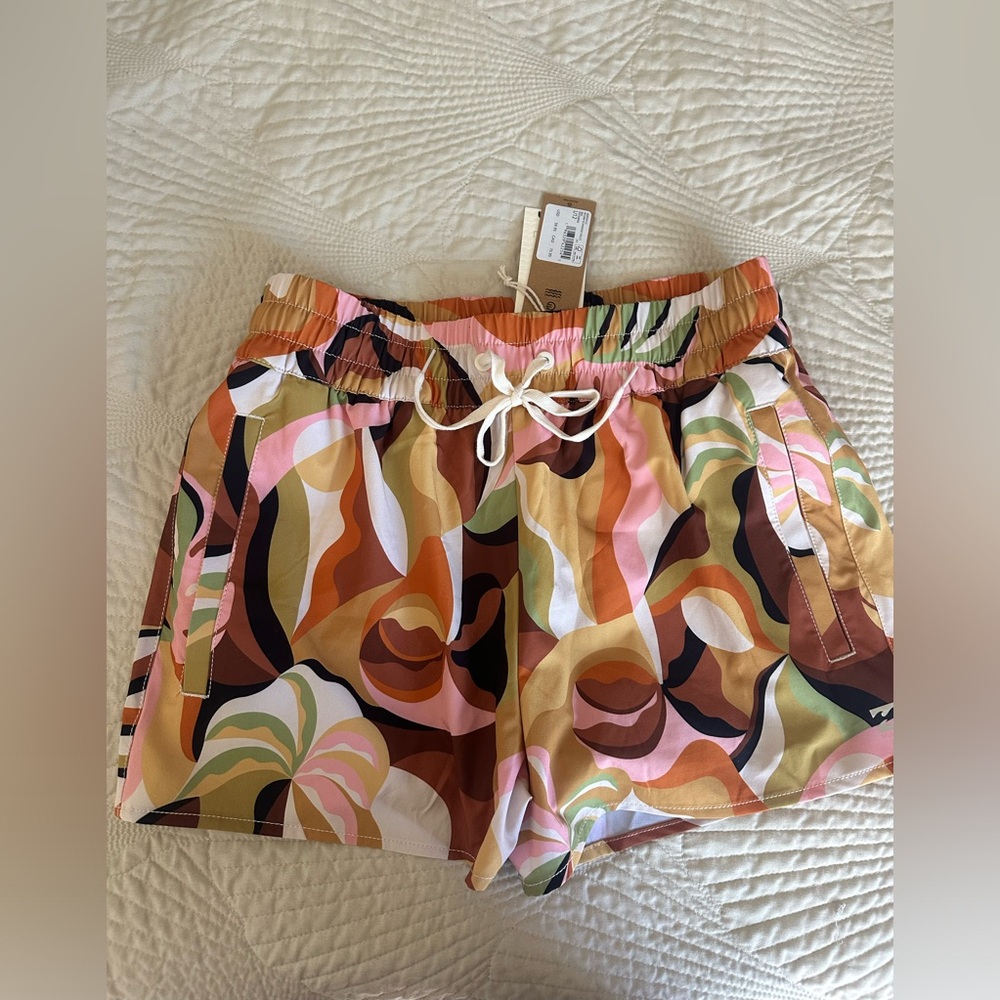 Billabong women’s tropical boardshorts
